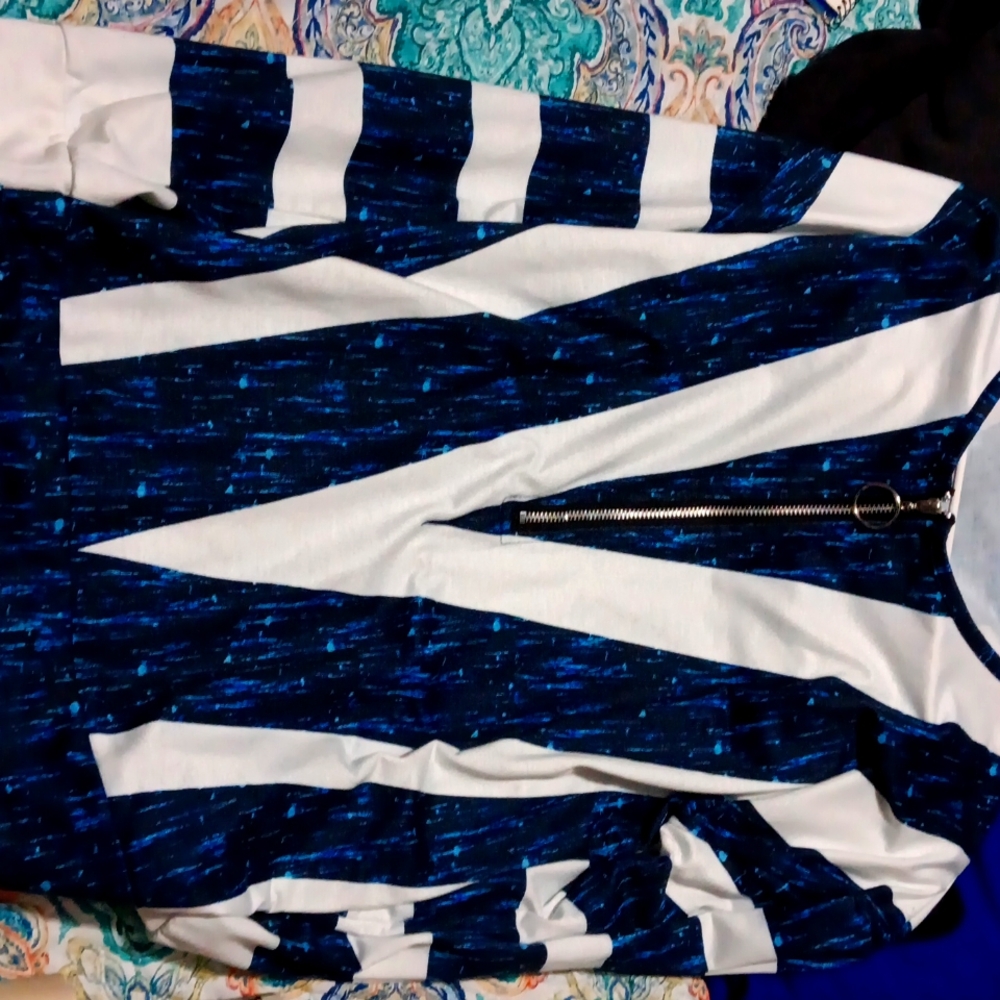 Sweat shirts have never been worn